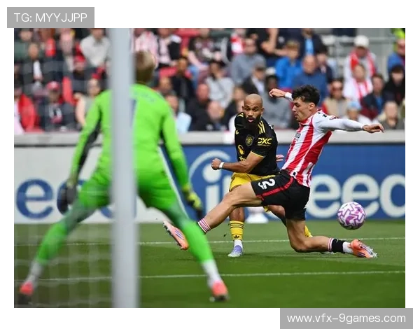 蒂亚戈帽子戏法后谢场，布伦特福德球迷高歌